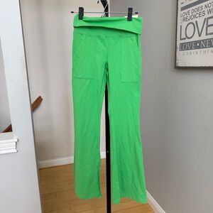 NWT Aerie Offline Original Flare Leggings, Short, Small